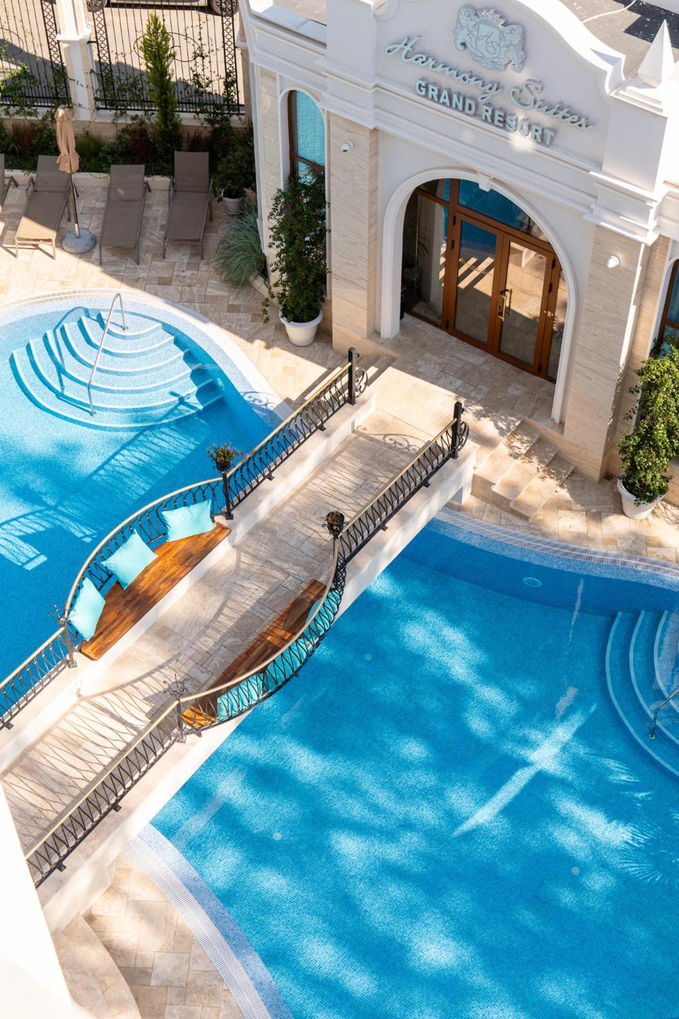 Harmony Suites Grand Resort Sunny Beach Exterior photo